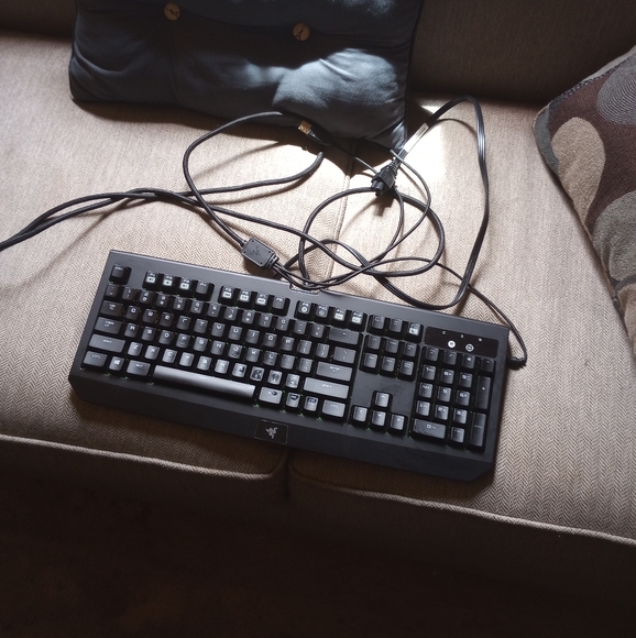 Razer Keyboard - Picture 1 of 3